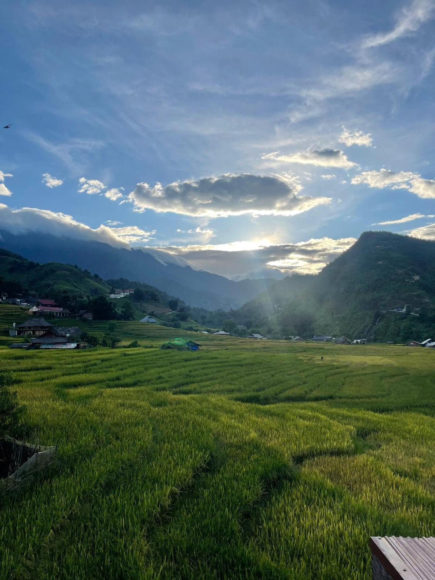 Lanh Sapa Homestay Exteriör bild